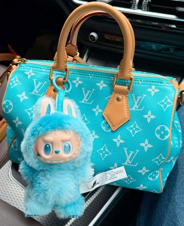 Pop Mart Labubu Big Into Energy - HOPE