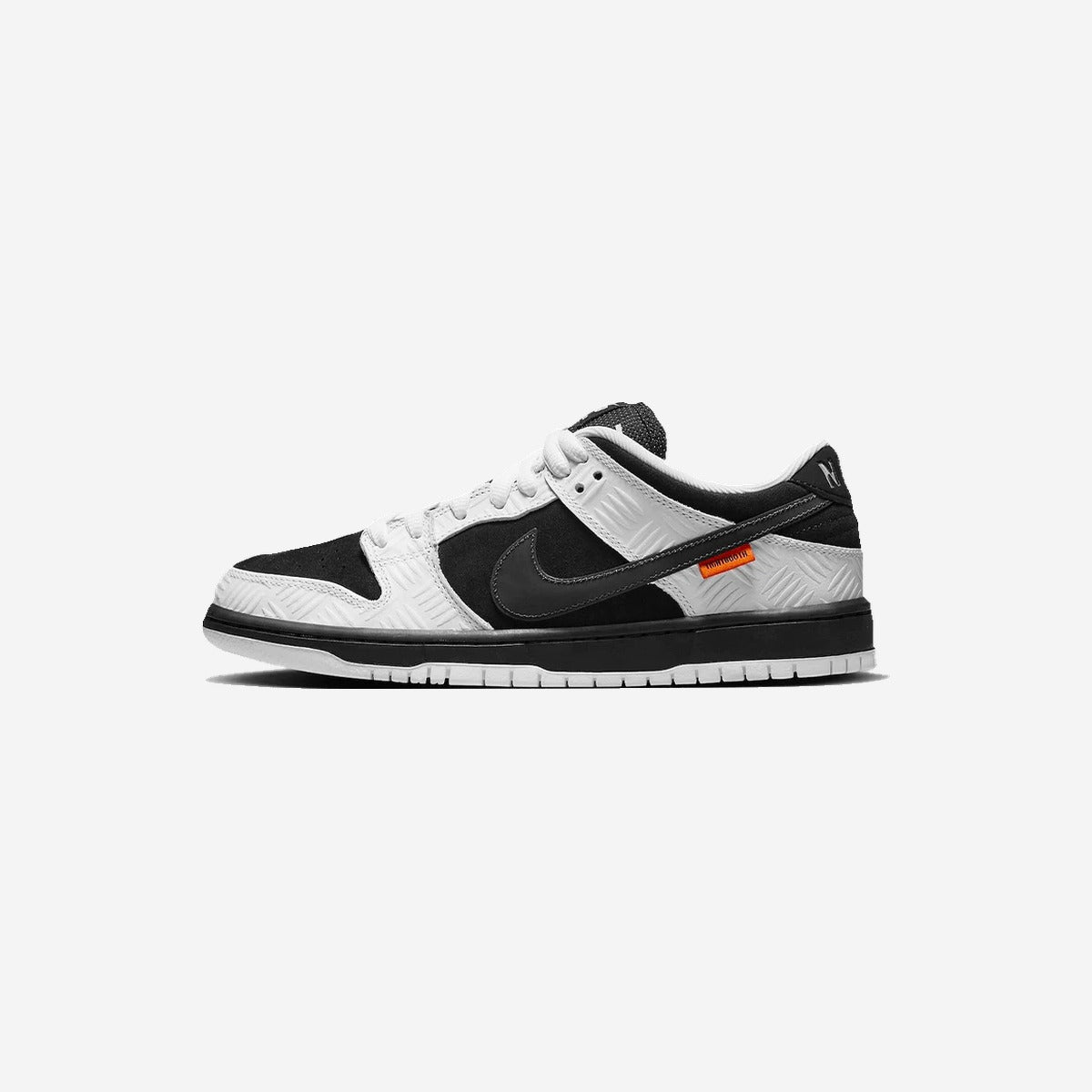 Nike SB Dunk Low TIGHTBOOTH