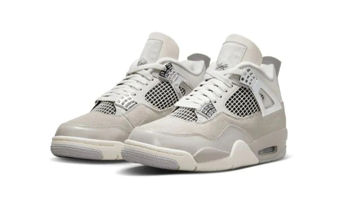 Air Jordan 4 Frozen Moments