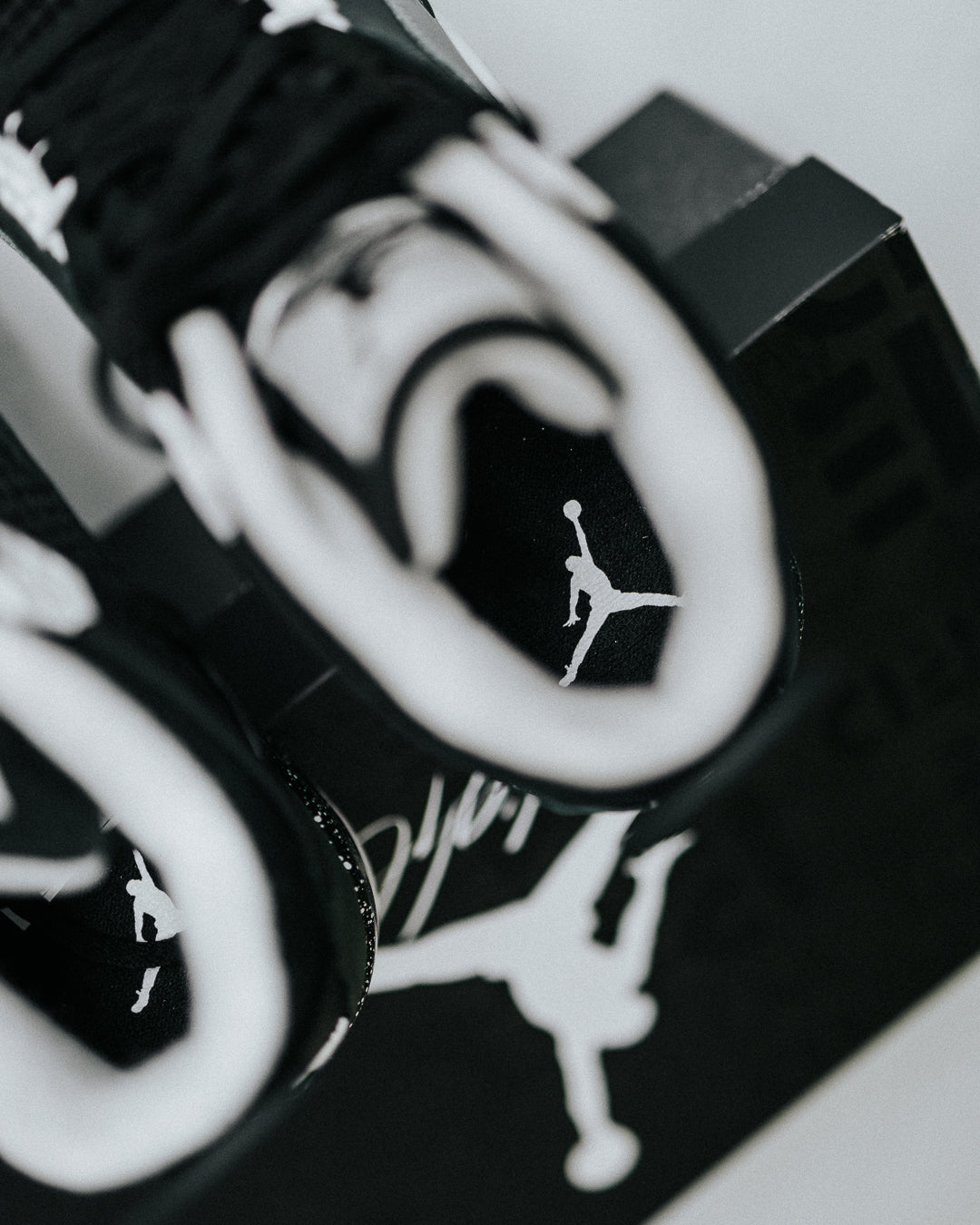 Air Jordan 4 Retro Fear (2024)