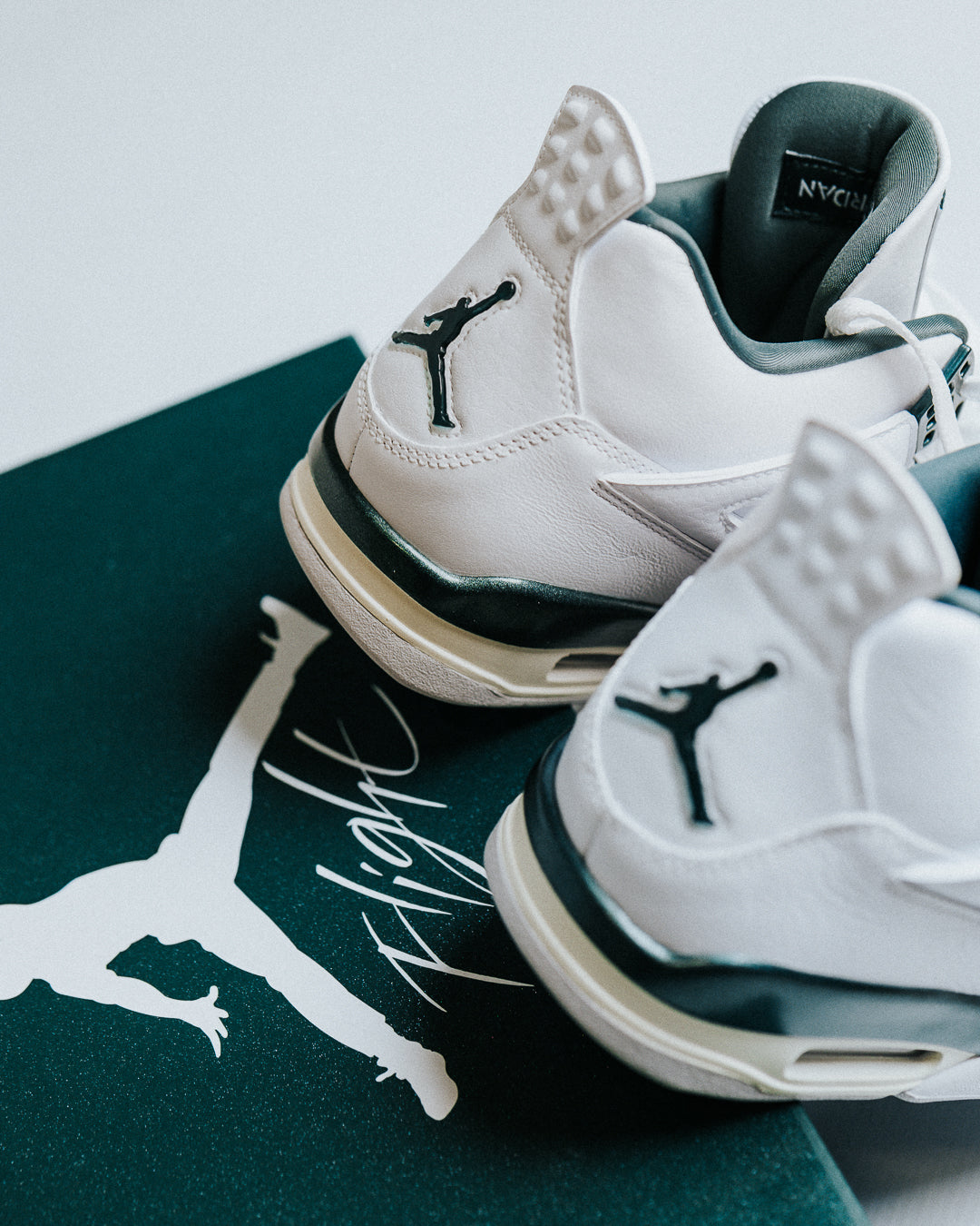 Air Jordan 4 Oxidized Green