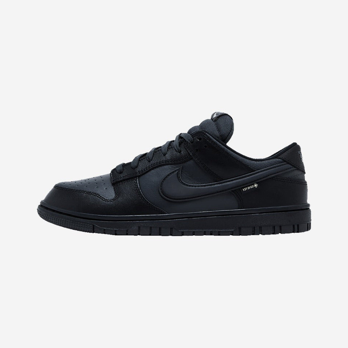 Nike Dunk Low Gore-Tex Triple Black