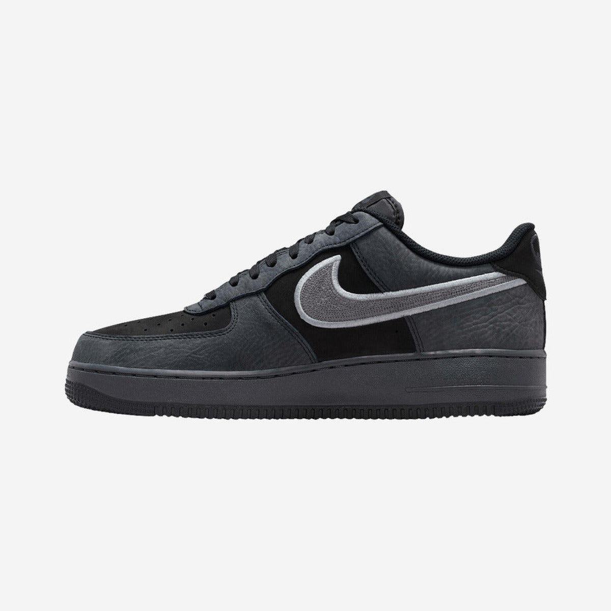 Nike Air Force 1 '07 LV8 'Black Dark Smoke' IB6842-002 — Sneakers Nike su LAB19