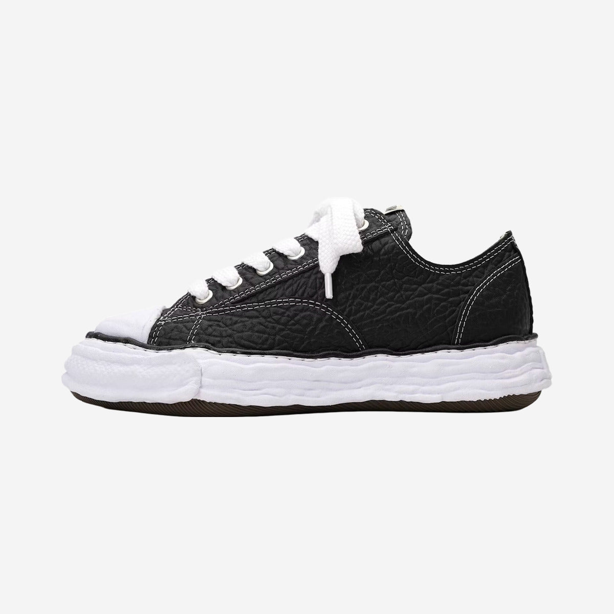 Maison Mihara Yasuhiro Peterson 23 OG Sole Monster Leather Low Black White A15FW723-WHITE-BLACK — Sneakers Maison Mihara Yasuhiro su LAB19