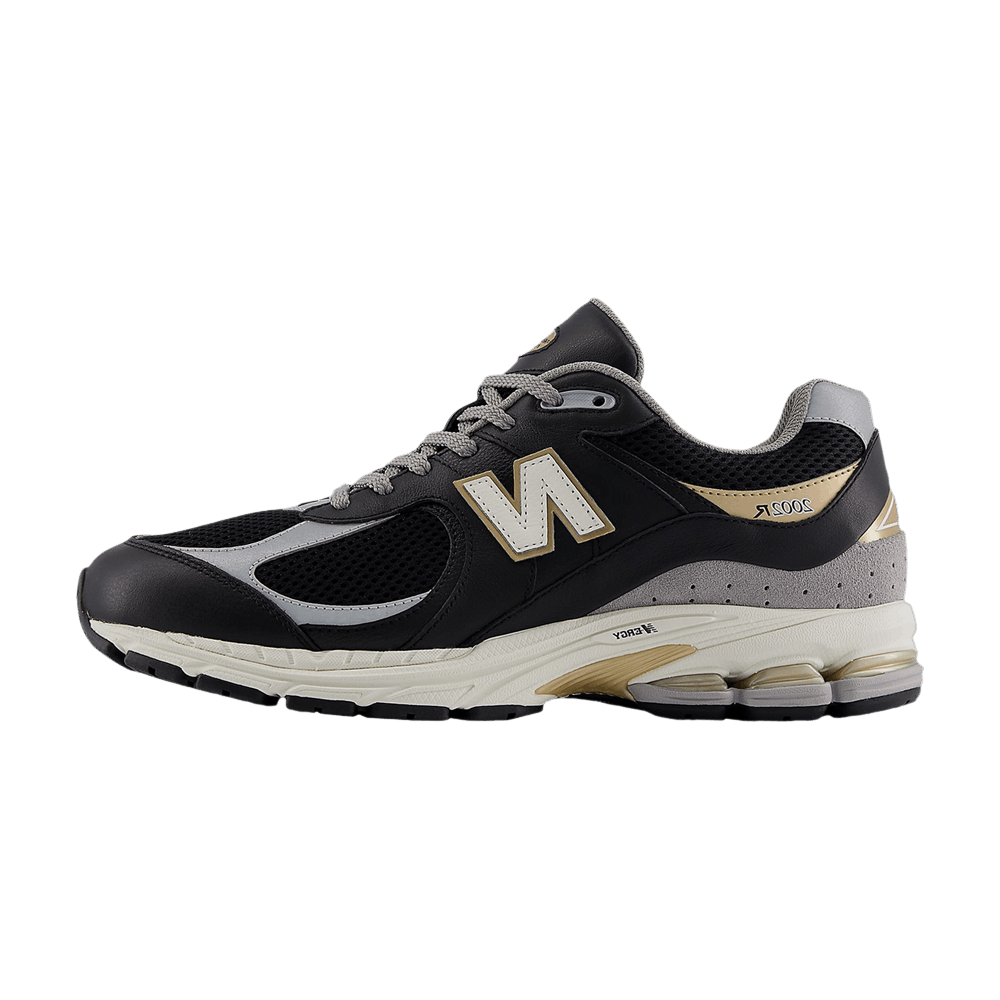 New Balance 2002R Black Sea Salt Gold Metallic M2002RPO — Sneakers New Balance su LAB19