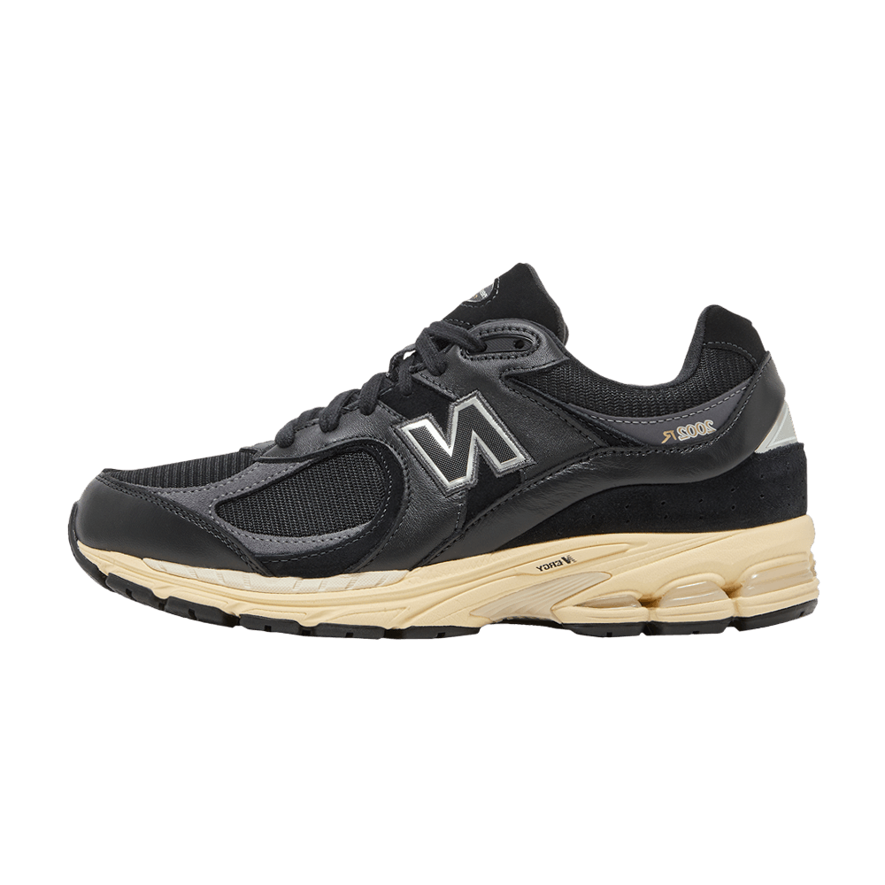 New Balance 2002R Black Vintage M2002RIB — Sneakers New Balance su LAB19