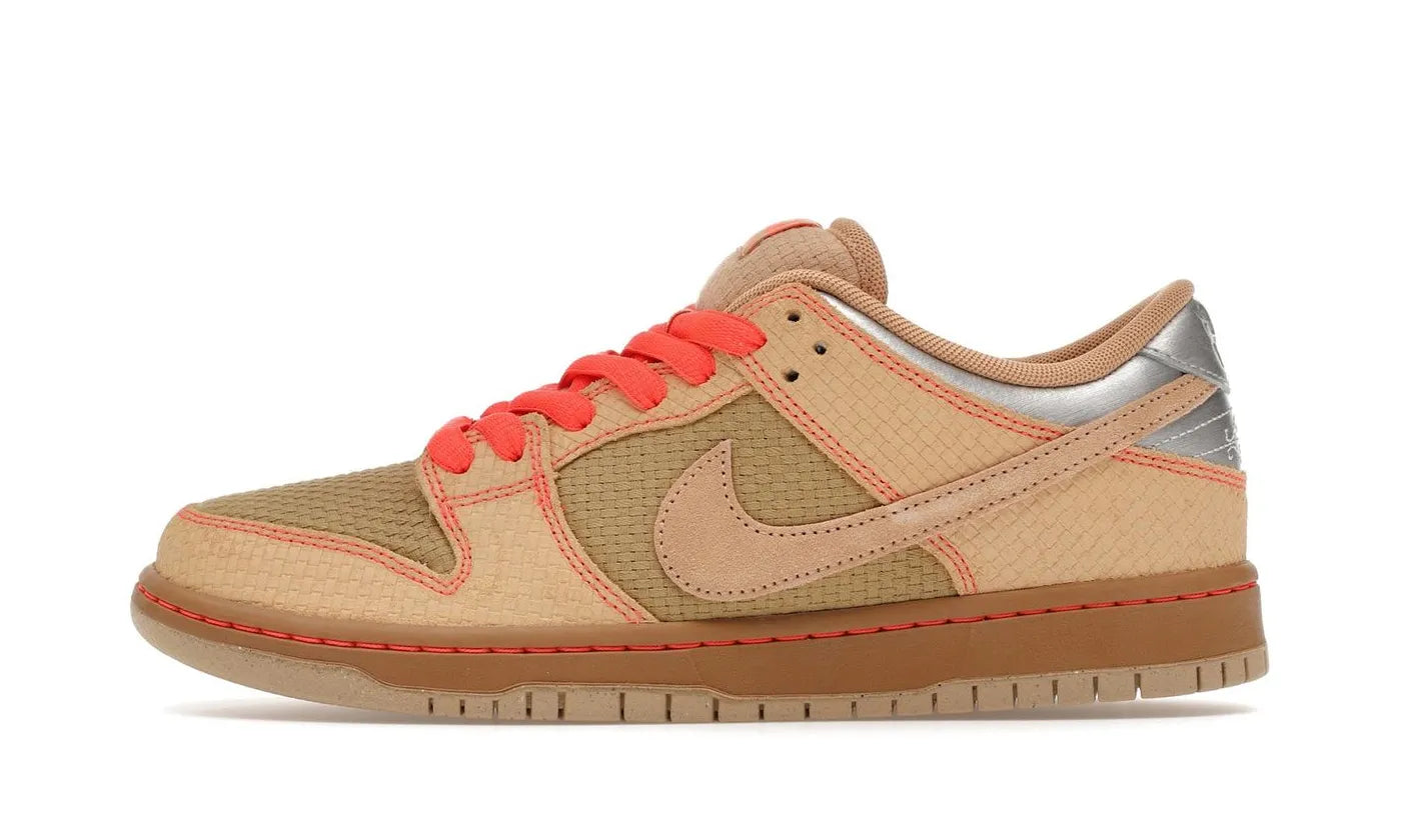 SB Dunk Low Pro Som Tum - IB6206-701