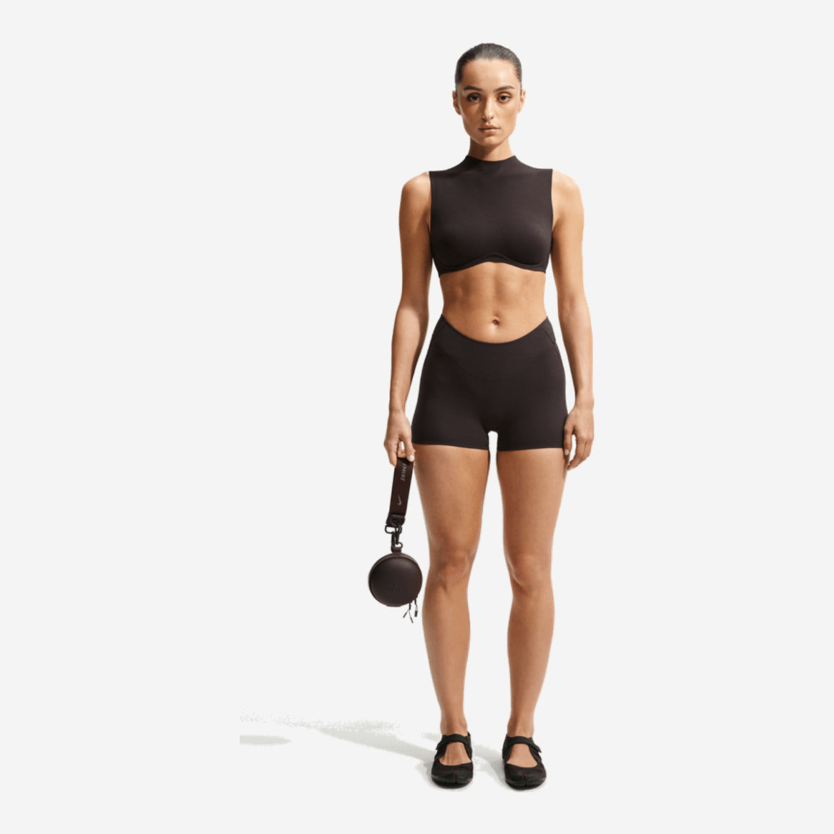 NikeSKIMS Studio Stretch Women's 5cm (approx.) Shorts NSKM Dark Roast/NSKM Dark Roast IR8682-231 — Abbigliamento Nike su LAB19