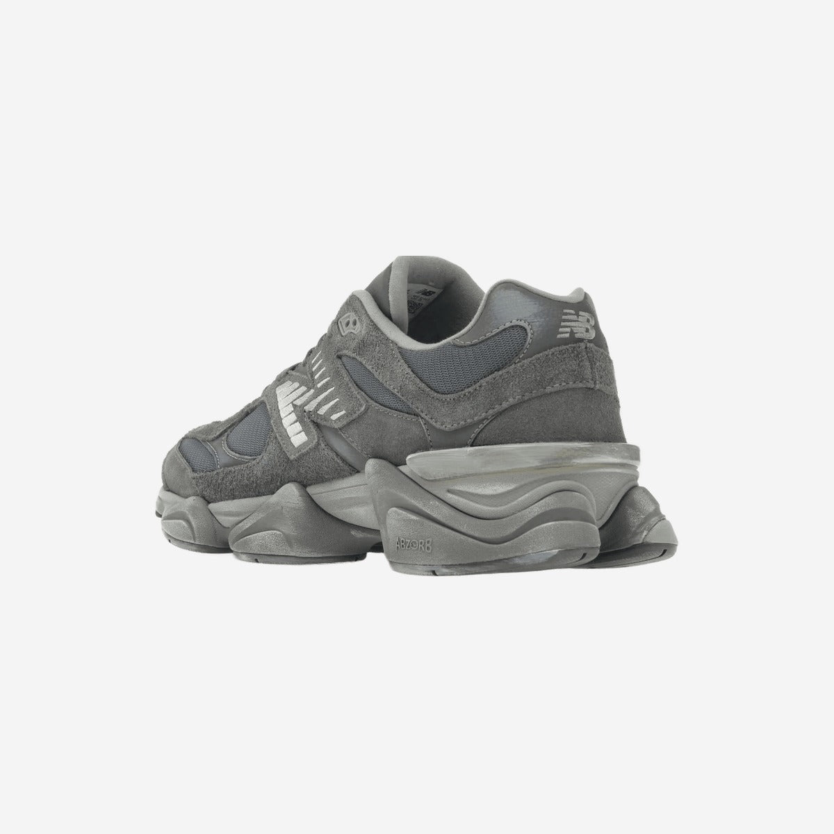 New Balance 9060 Magnet