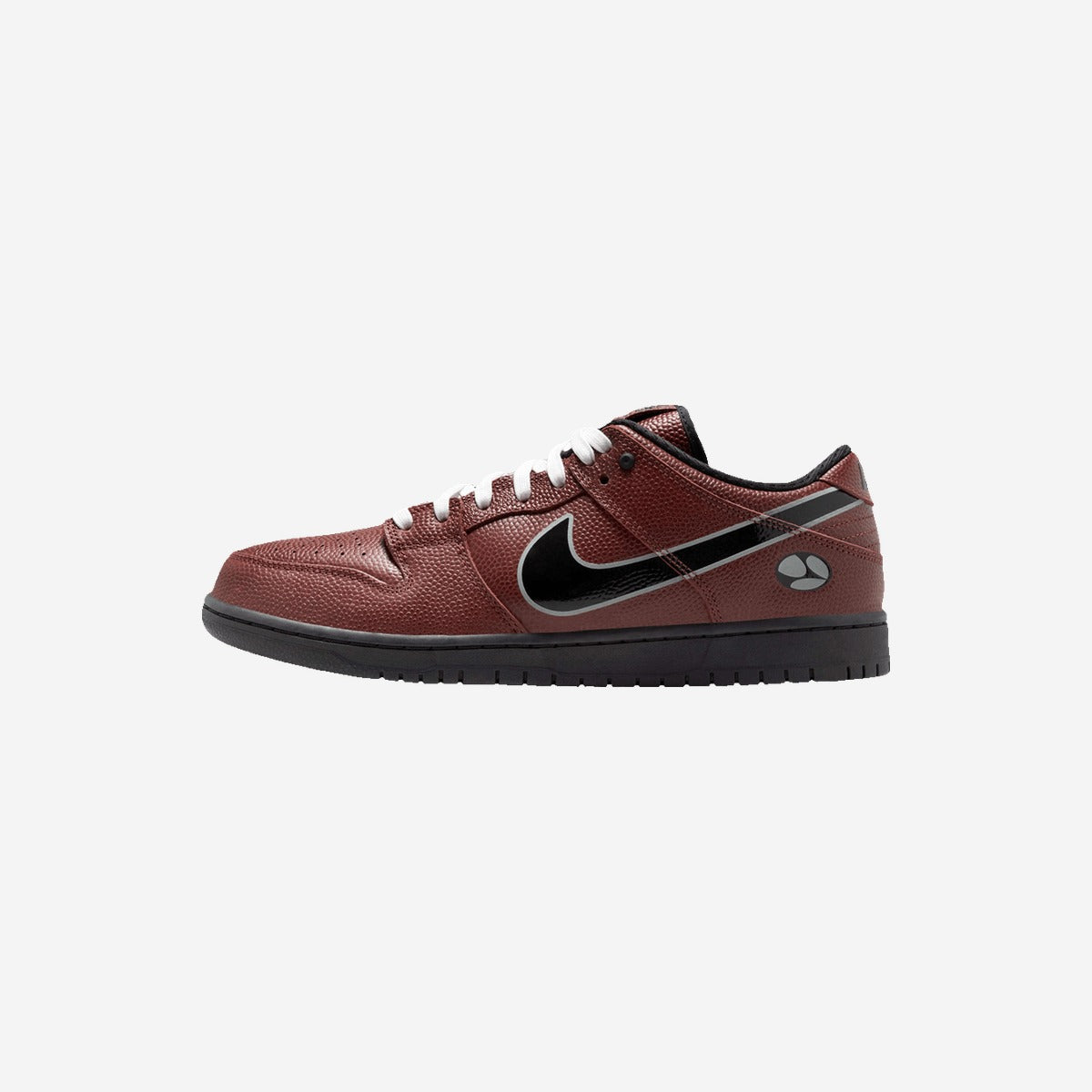 Nike SB Dunk Low Limosine Skateboards