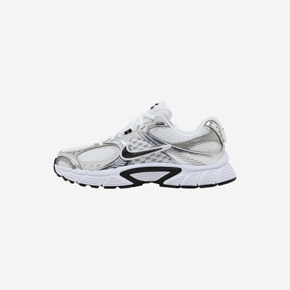 Nike V5 RNR White Vast Grey College Grey Black