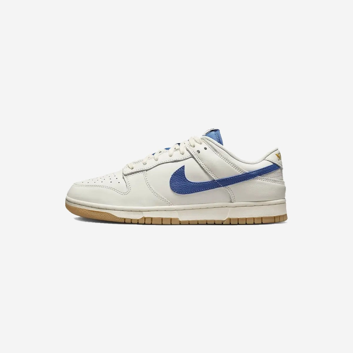 Nike Dunk Low SE Sail Dark Marina Blue