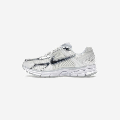 Nike Zoom Vomero 5 Chrome Toe