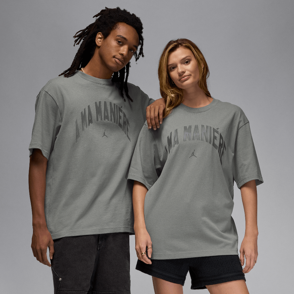 Jordan X A Ma Maniere T-Shirt Grey HF0538-029 — Abbigliamento Air Jordan su LAB19