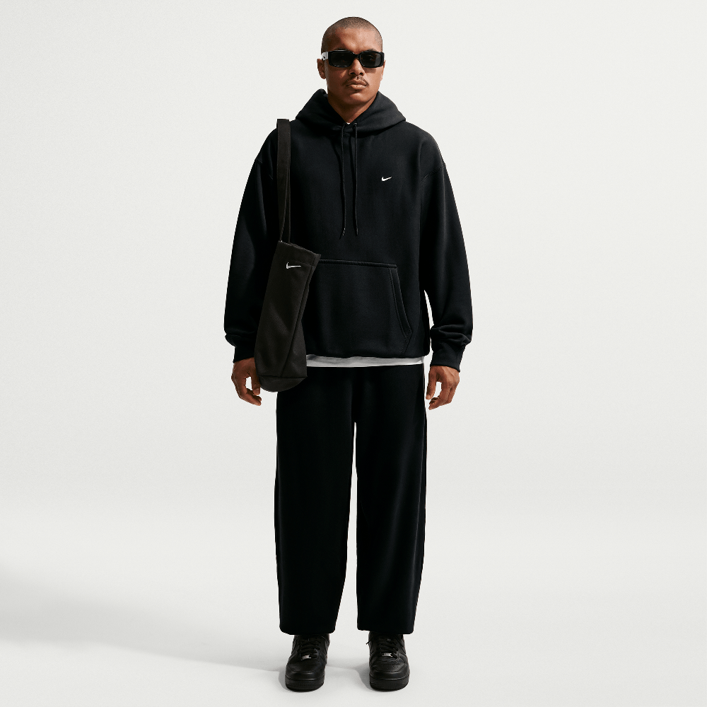 Nike Solo Swoosh Men's Pullover Hoodie Black/Black/White HV1082-010 — Abbigliamento Nike su LAB19