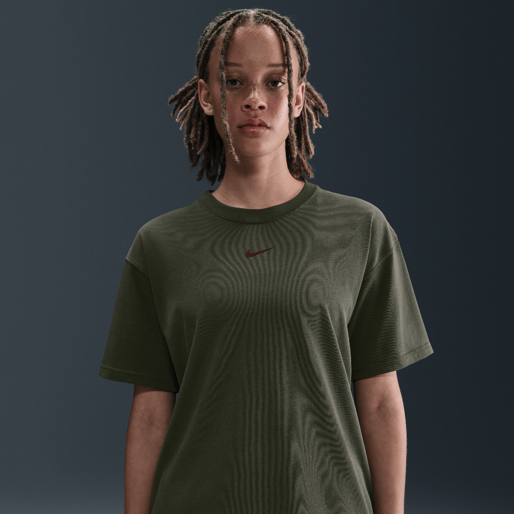 Nike x NOCTA CS T-shirt Cargo Khaki/Team Red IB5673-325 — Abbigliamento Nike su LAB19