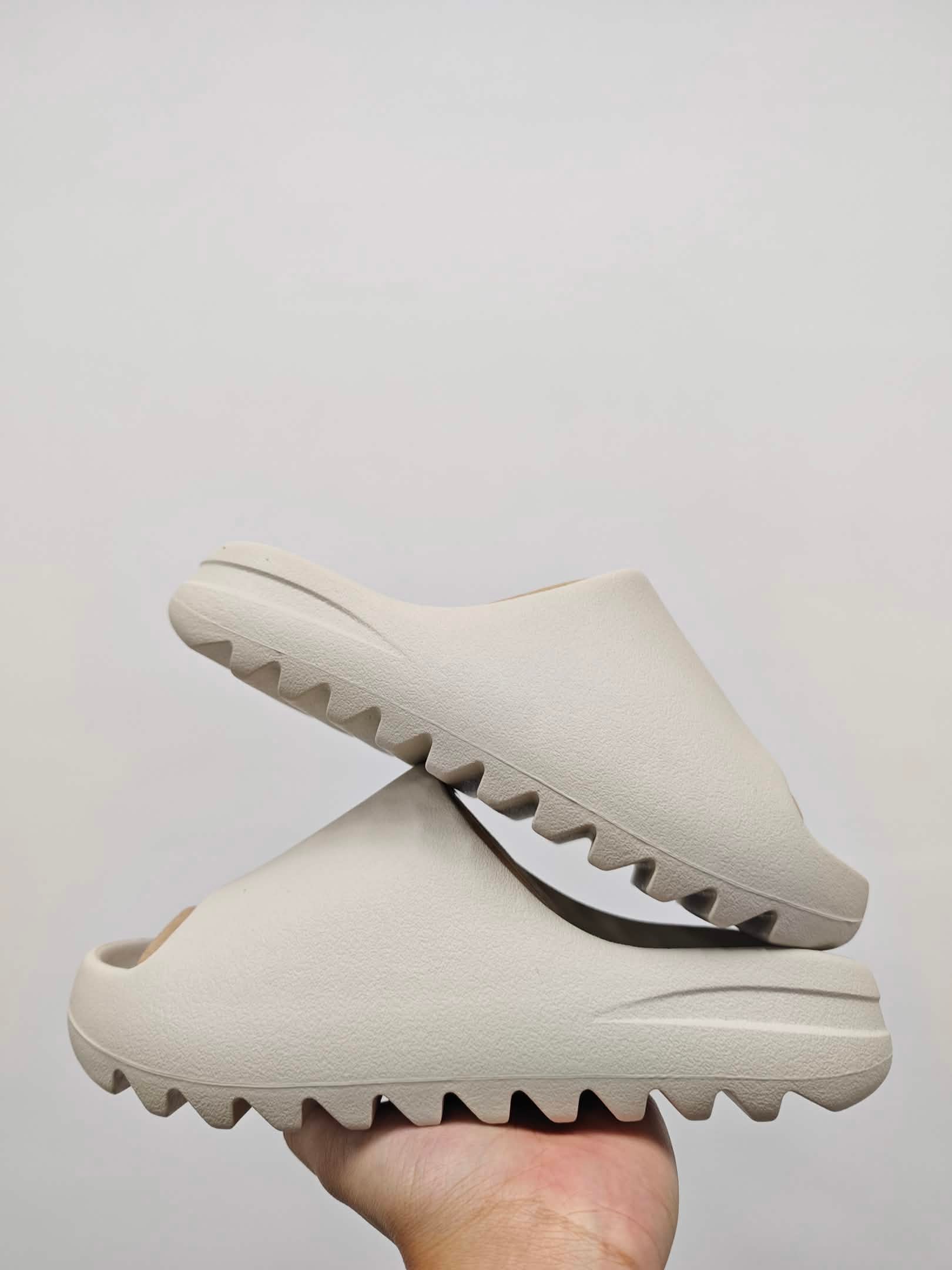 YZY YS-01 - Cream
