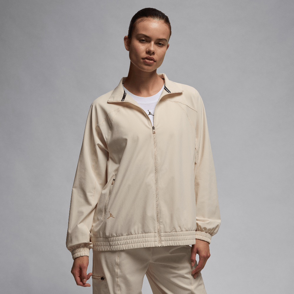 Jordan Sport Women's Dri-FIT Woven Jacket Legend Light Brown/Legend Medium Brown FN5143-203 — Abbigliamento Air Jordan su LAB19