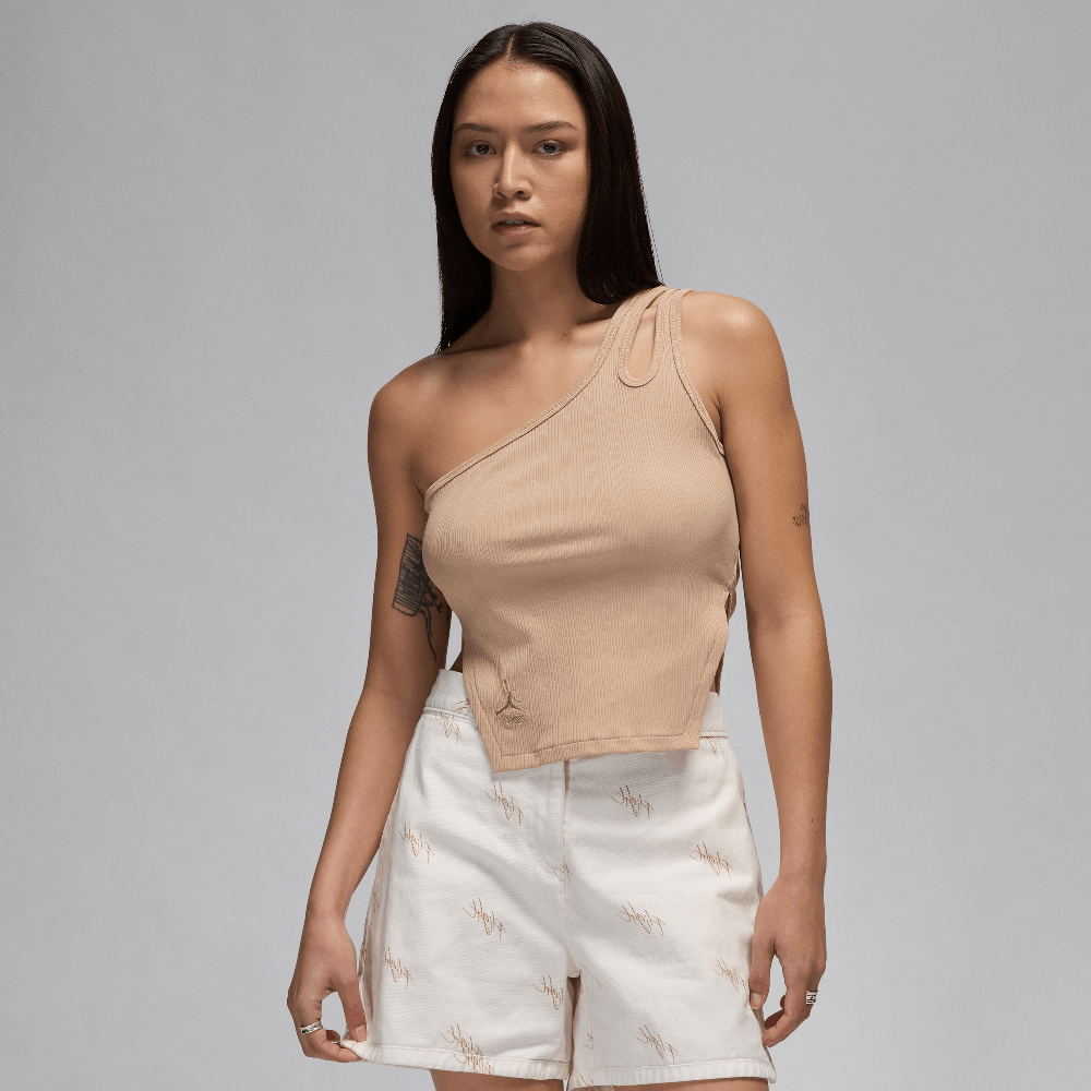 Jordan Women's Asymmetrical Ribbed Tank Legend Medium Brown FN5798-244 — Abbigliamento Air Jordan su LAB19