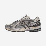 New Balance 1906A Silver Metalic Castlerock
