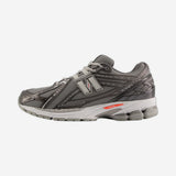 New Balance 1906R Black Metallic Urgent Red Slate