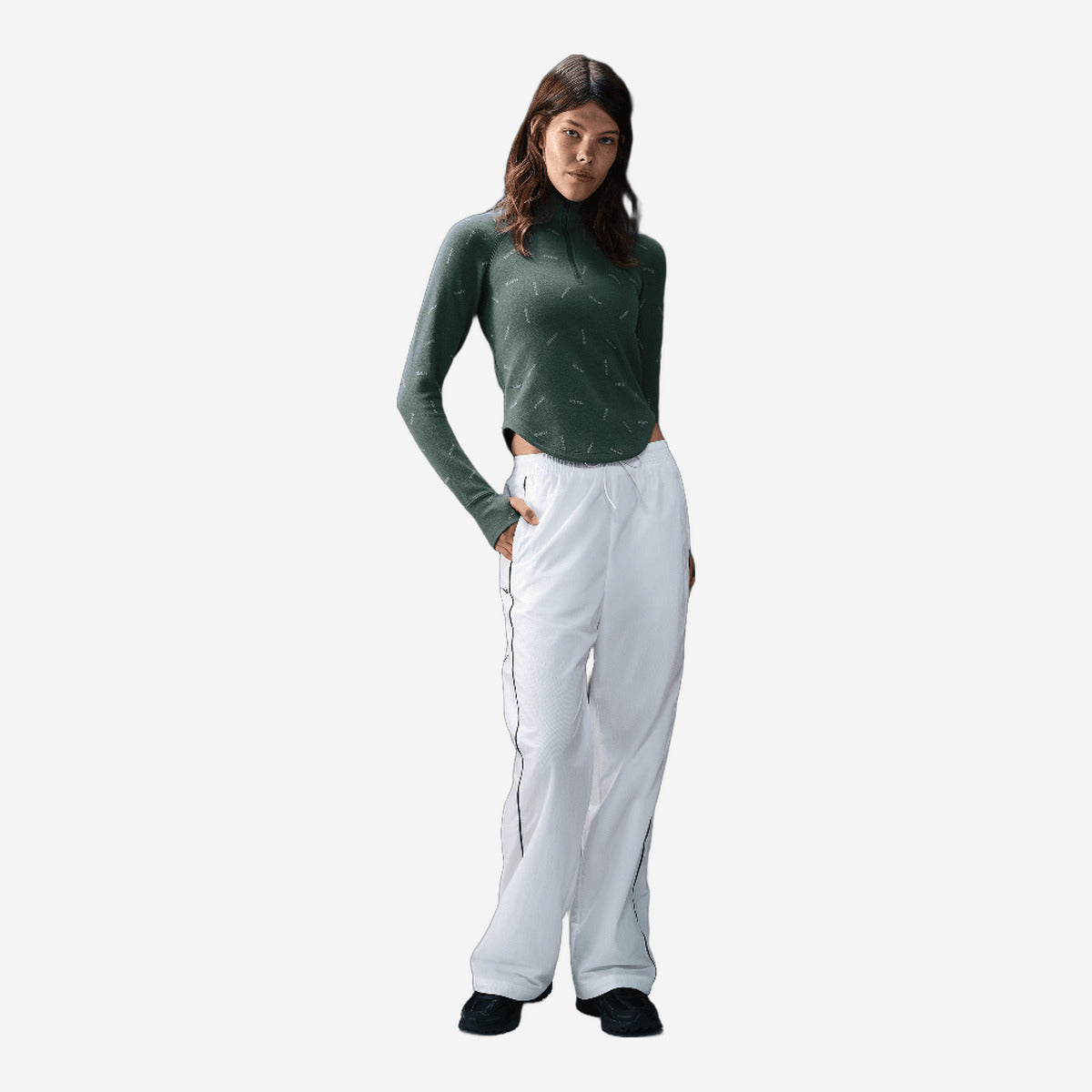 Nike Sportswear Collection Women's Slim 1/2-Zip Long-Sleeve Logo Top Vintage Green/Light Army/Vintage Green FV7821-338 — Abbigliamento Nike su LAB19