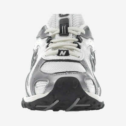 New Balance 204L Silver Metallic Black