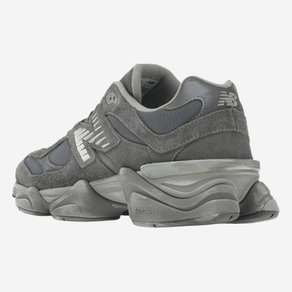 New Balance 9060 Magnet