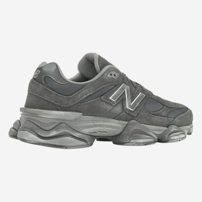 New Balance 9060 Magnet