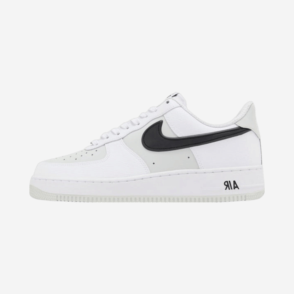 Nike Air Force 1 Low '07 LV8 'White Photon Dust Black' IR1475-100 — Sneakers Nike su LAB19
