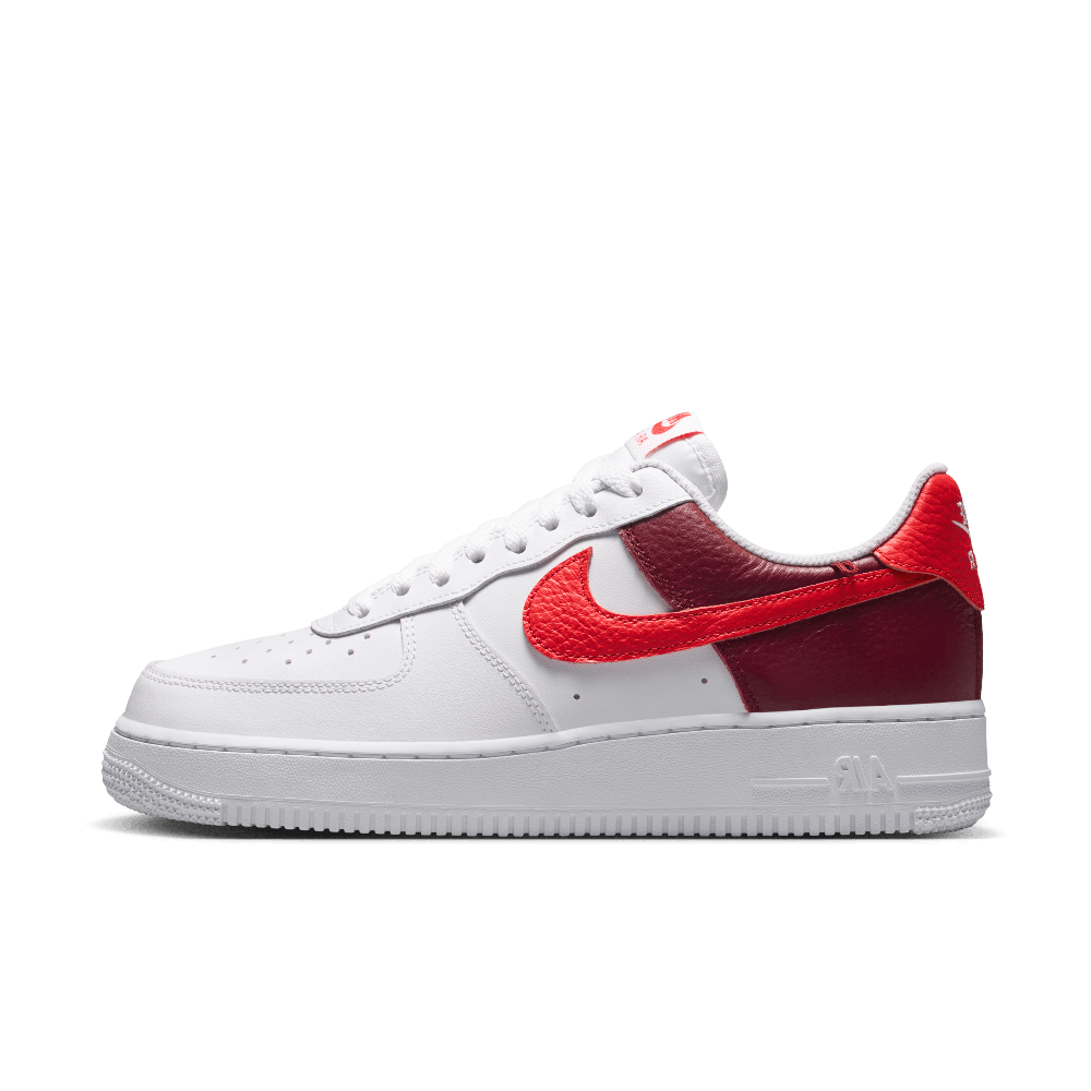 Nike Air Force 1 Low '07 White Light Crimson Gold Charm Bracelet (Women's) IR0872-101 — Sneakers Nike su LAB19
