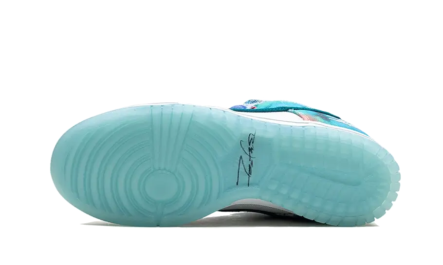 Nike Dunk SB Low Futura Laboratories Bleached Aqua