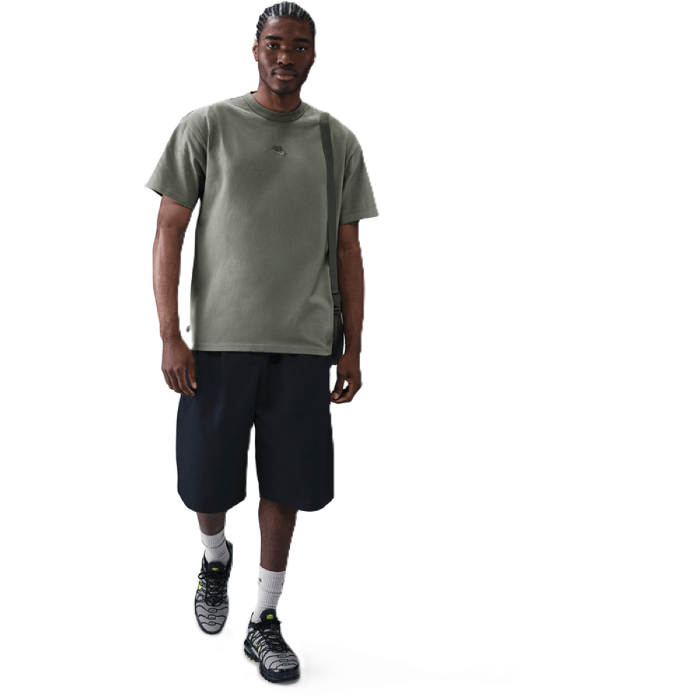 Nike Sportswear Premium Essentials Men's T-Shirt Light Army DO7392-320 — Abbigliamento Nike su LAB19