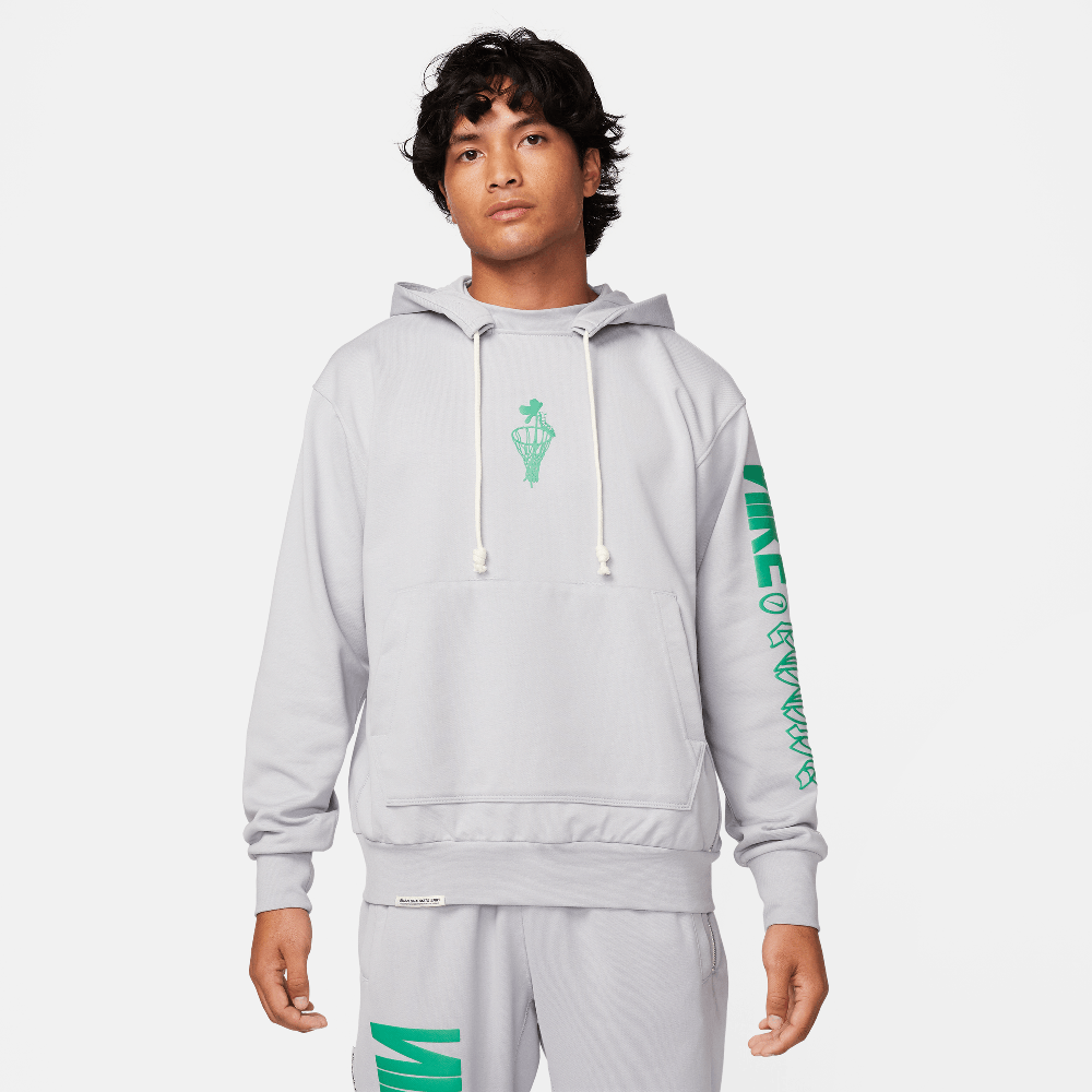 Nike Standard Issue Men's Dri-FIT Pullover Hoodie Wolf Grey/Stadium Green FN2702-012 — Abbigliamento Nike su LAB19
