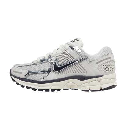 Nike Zoom Vomero 5 Photon Dust Metallic Silver (Women's) FD0884-025 — Sneakers Nike su LAB19