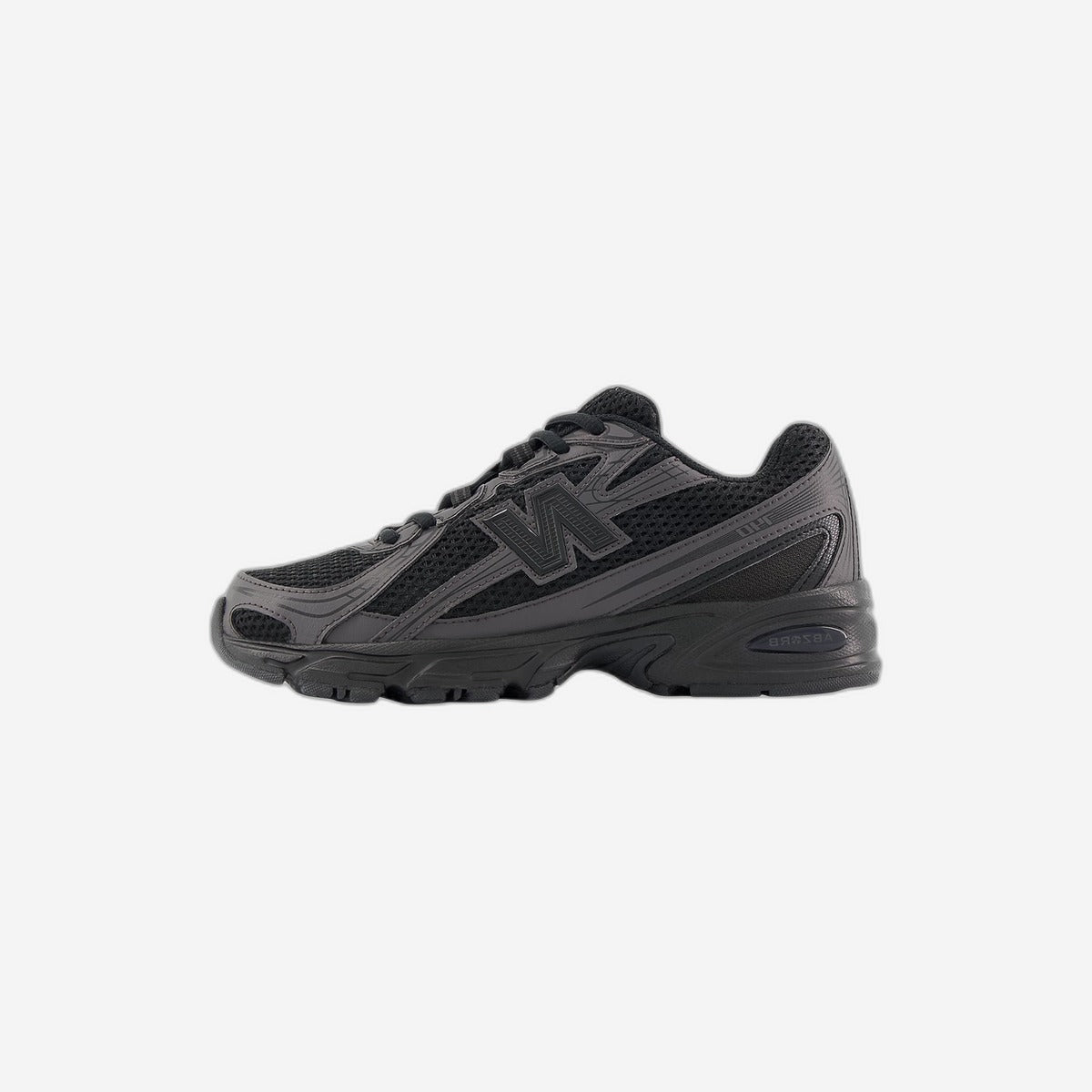 New Balance 740 Triple Black (GS)