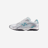 New Balance 204L Light Silver Metallic